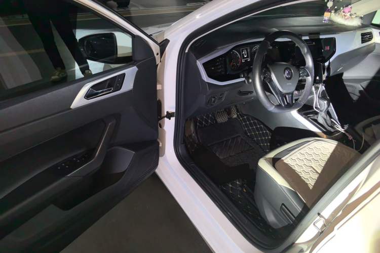 Used Volkswagen Polo 2019 Plus 1.5L Automatic Colorful Technology Edition Driver Seat