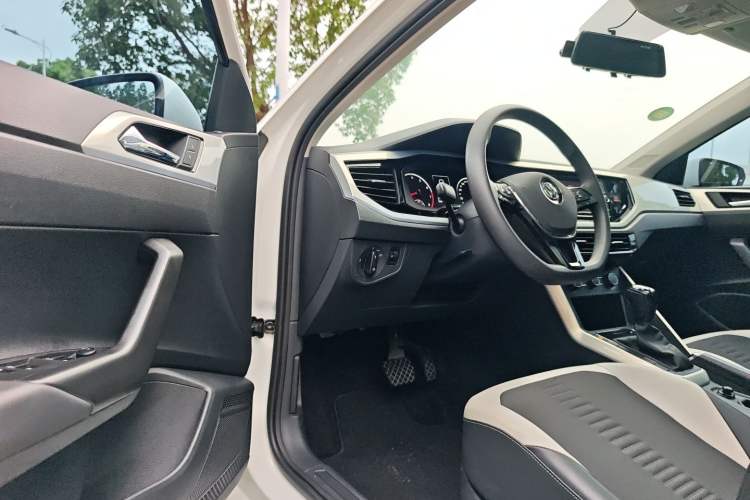 Used Volkswagen Polo 2019 Plus 1.5L Automatic Colorful Technology Edition Driver Seat