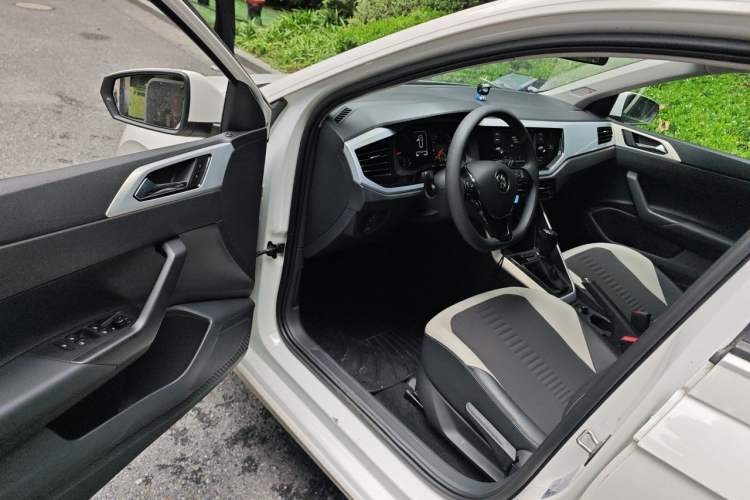 Used Volkswagen Polo 2019 Plus 1.5L Automatic Colorful Technology Edition Driver Seat