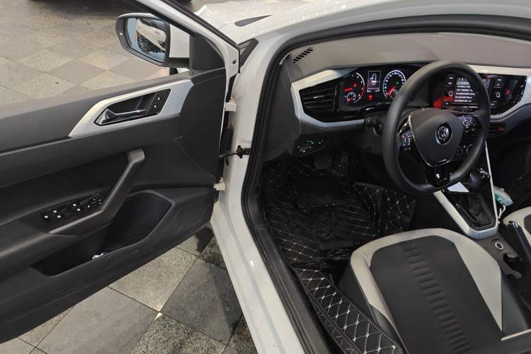 Used Volkswagen Polo 2019 Plus 1.5L Automatic Colorful Technology Edition Driver Seat