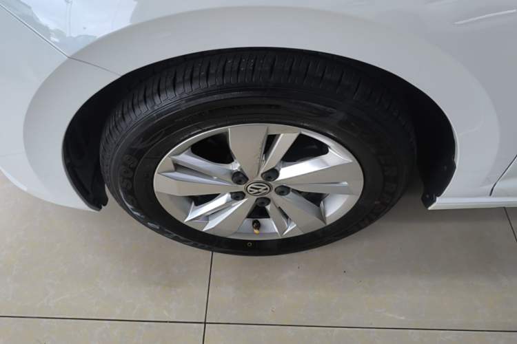 Used Volkswagen Polo 2019 Plus 1.5L Automatic Panoramic Enjoyment Edition Exterior 4