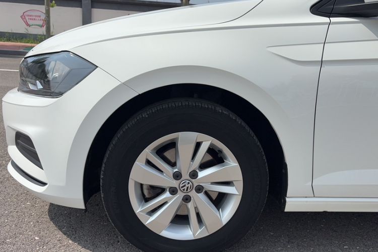 Used Volkswagen Polo 2019 Plus 1.5L Automatic Panoramic Enjoyment Edition Exterior 4