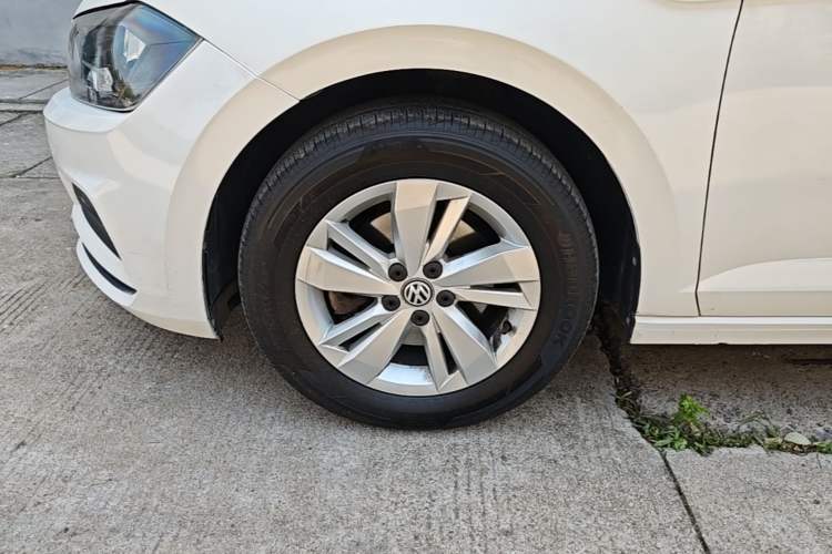 Used Volkswagen Polo 2019 Plus 1.5L Automatic Panoramic Enjoyment Edition Exterior 4