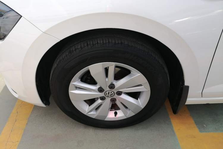 Used Volkswagen Polo 2019 Plus 1.5L Automatic Panoramic Enjoyment Edition Exterior 4