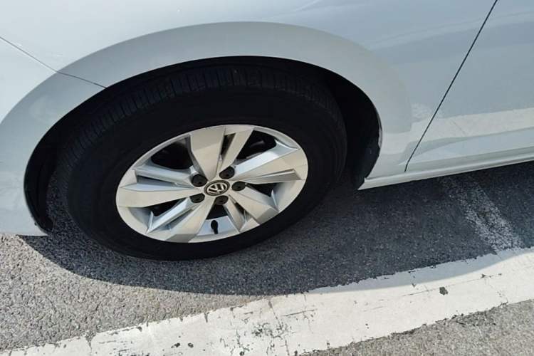 Used Volkswagen Polo 2019 Plus 1.5L Automatic Panoramic Enjoyment Edition Exterior 4