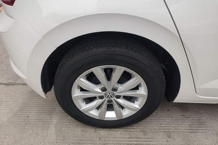 Used Volkswagen Polo 2019 Plus 1.5L Automatic Colorful Technology Edition Exterior 5