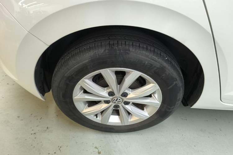Used Volkswagen Polo 2019 Plus 1.5L Automatic Colorful Technology Edition Exterior 5