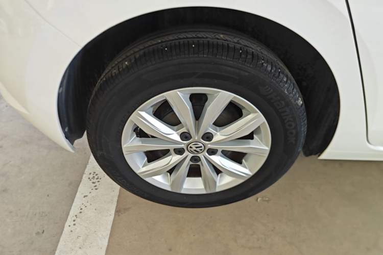 Used Volkswagen Polo 2019 Plus 1.5L Automatic Colorful Technology Edition Exterior 5