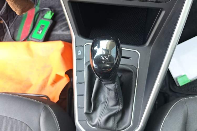Used Volkswagen Polo 2019 Plus 1.5L Automatic Panoramic Enjoyment Edition Gear Lever