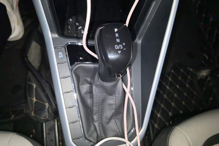 Used Volkswagen Polo 2019 Plus 1.5L Automatic Colorful Technology Edition Gear Lever
