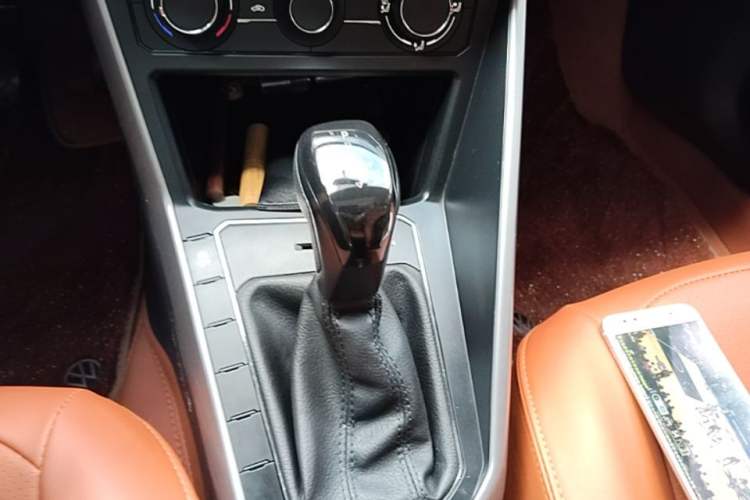 Used Volkswagen Polo 2019 Plus 1.5L Automatic Panoramic Enjoyment Edition Gear Lever