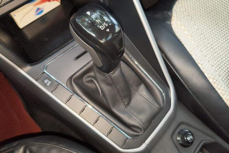 Used Volkswagen Polo 2019 Plus 1.5L Automatic Panoramic Enjoyment Edition Gear Lever