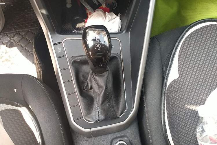 Used Volkswagen Polo 2019 Plus 1.5L Automatic Panoramic Enjoyment Edition Gear Lever