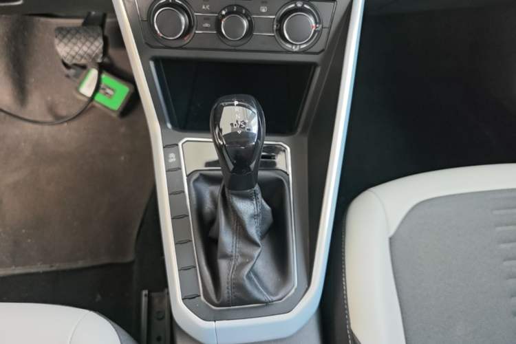 Used Volkswagen Polo 2019 Plus 1.5L Automatic Colorful Technology Edition Gear Lever