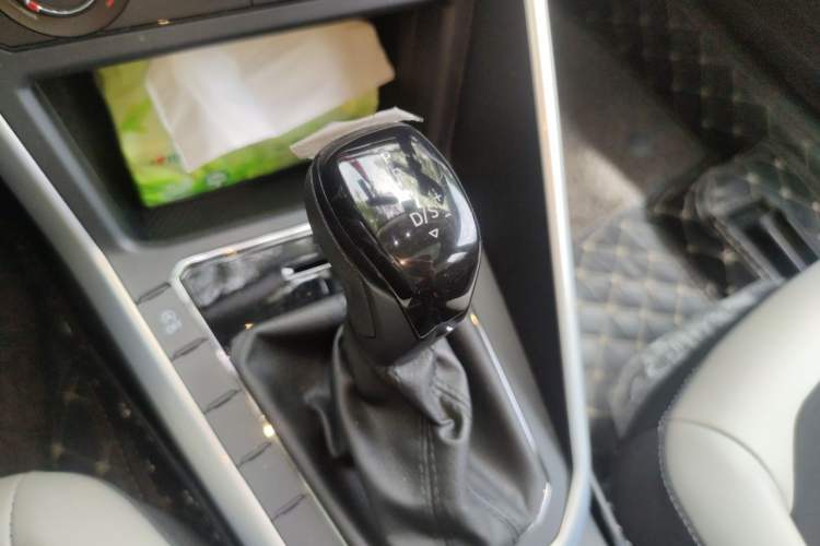 Used Volkswagen Polo 2019 Plus 1.5L Automatic Colorful Technology Edition Gear Lever
