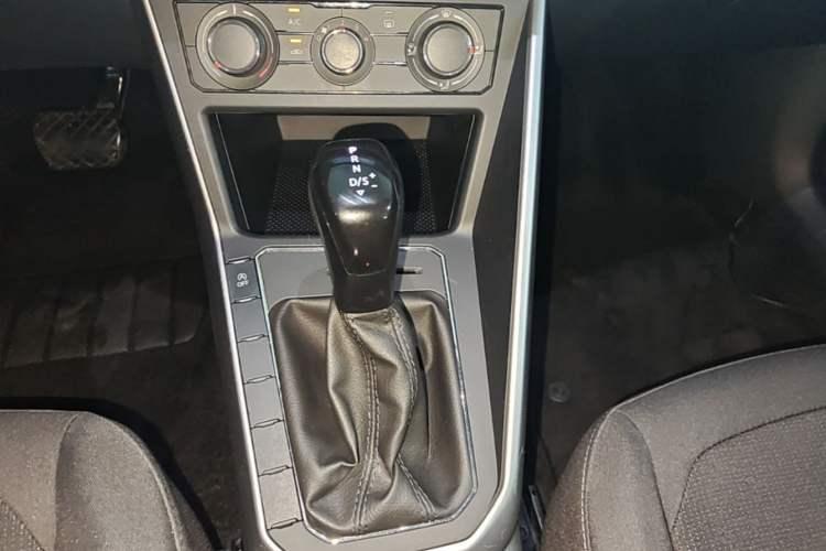 Used Volkswagen Polo 2019 Plus 1.5L Automatic Panoramic Enjoyment Edition Gear Lever