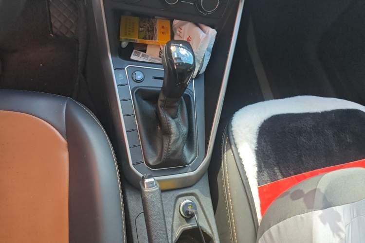 Used Volkswagen Polo 2019 Plus 1.5L Automatic Panoramic Enjoyment Edition Gear Lever