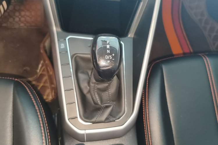 Used Volkswagen Polo 2019 Plus 1.5L Automatic Panoramic Enjoyment Edition Gear Lever