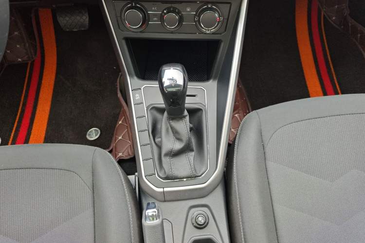 Used Volkswagen Polo 2019 Plus 1.5L Automatic Panoramic Enjoyment Edition Gear Lever