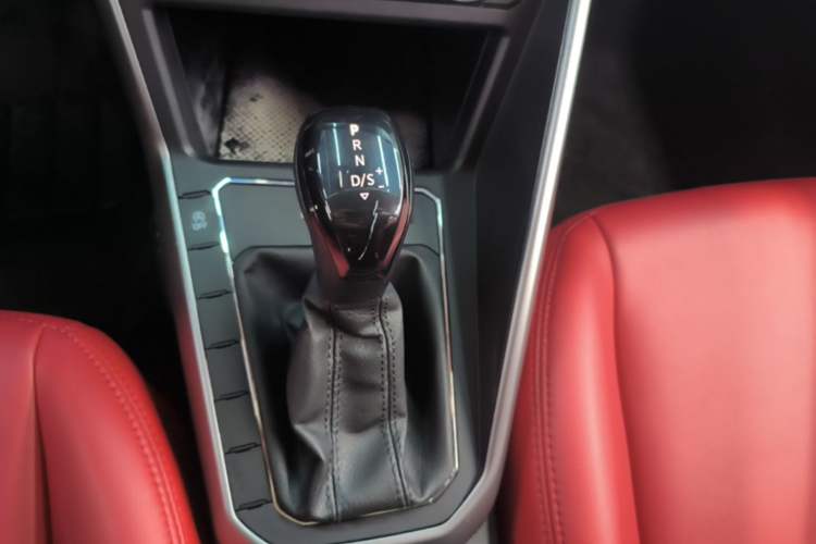 Used Volkswagen Polo 2019 Plus 1.5L Automatic Panoramic Enjoyment Edition Gear Lever