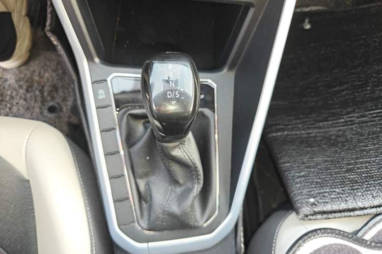Used Volkswagen Polo 2019 Plus 1.5L Automatic Colorful Technology Edition Gear Lever