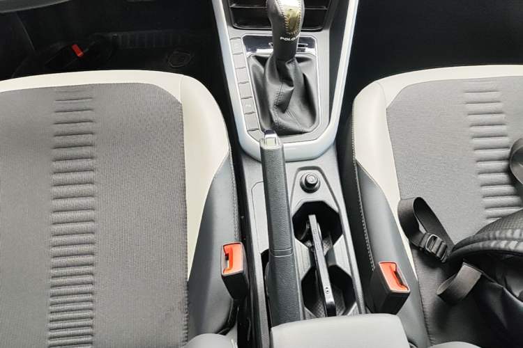 Used Volkswagen Polo 2019 Plus 1.5L Automatic Beats Trendy Cool Edition Gear Lever