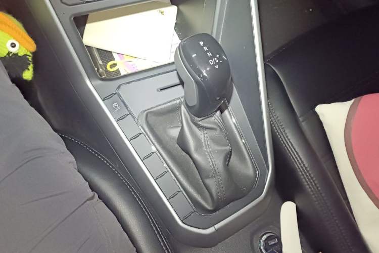 Used Volkswagen Polo 2019 Plus 1.5L Automatic Panoramic Enjoyment Edition Gear Lever