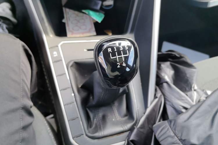 Used Volkswagen Polo 2019 Plus 1.5L Manual Panoramic Enjoyment Edition Gear Lever
