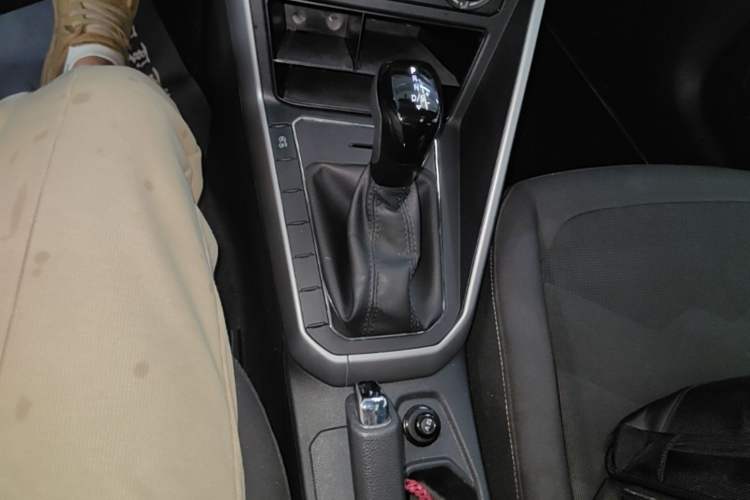 Used Volkswagen Polo 2019 Plus 1.5L Automatic Panoramic Enjoyment Edition Gear Lever