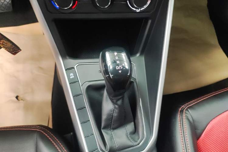 Used Volkswagen Polo 2019 Plus 1.5L Automatic Panoramic Enjoyment Edition Gear Lever