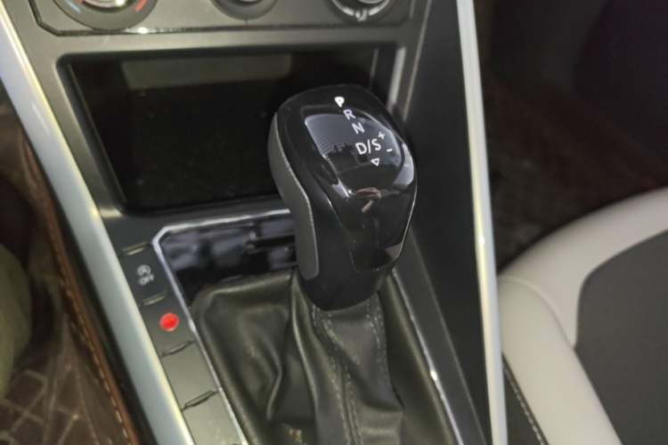 Used Volkswagen Polo 2019 Plus 1.5L Automatic Colorful Technology Edition Gear Lever