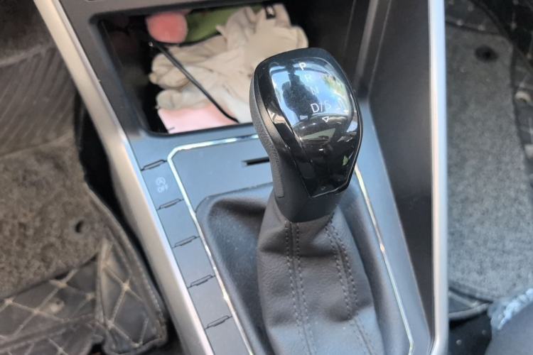 Used Volkswagen Polo 2019 Plus 1.5L Automatic Panoramic Enjoyment Edition Gear Lever