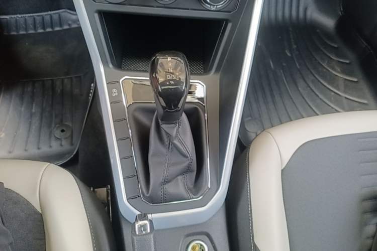 Used Volkswagen Polo 2019 Plus 1.5L Automatic Colorful Technology Edition Gear Lever