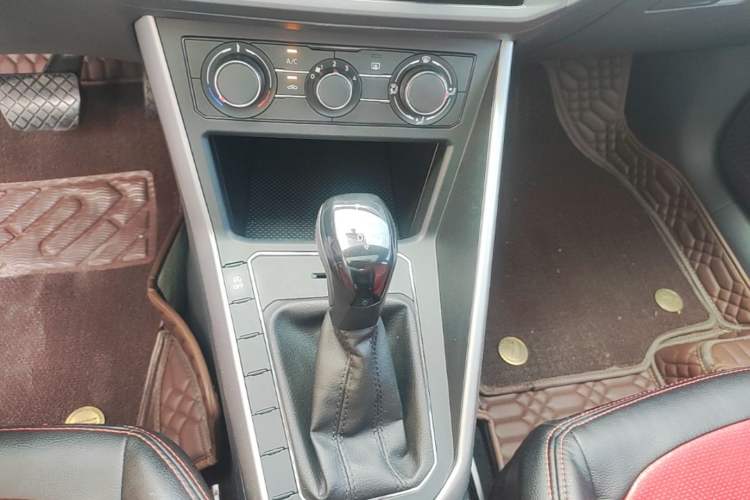 Used Volkswagen Polo 2019 Plus 1.5L Automatic Panoramic Enjoyment Edition Gear Lever