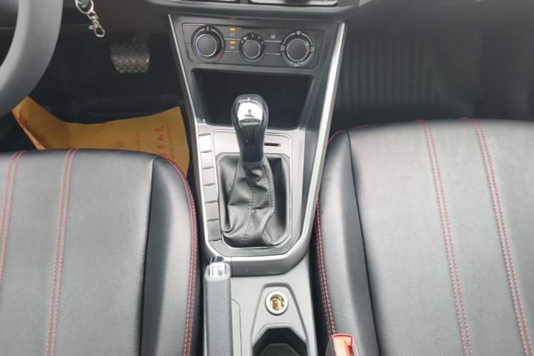Used Volkswagen Polo 2019 Plus 1.5L Automatic Panoramic Enjoyment Edition Gear Lever