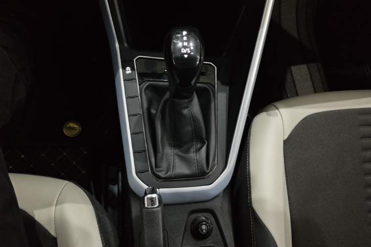 Used Volkswagen Polo 2019 Plus 1.5L Automatic Colorful Technology Edition Gear Lever