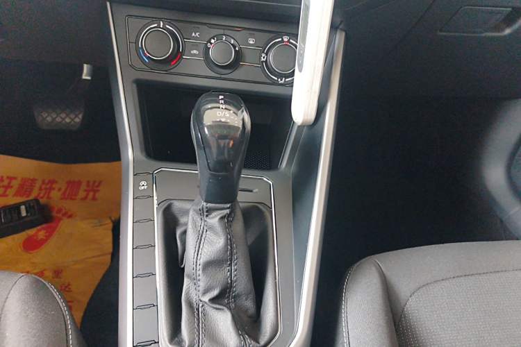 Used Volkswagen Polo 2019 Plus 1.5L Automatic Panoramic Enjoyment Edition Gear Lever