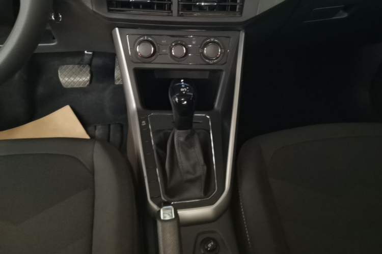 Used Volkswagen Polo 2019 Plus 1.5L Automatic Panoramic Enjoyment Edition Gear Lever
