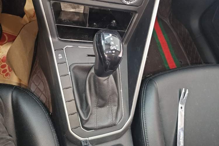 Used Volkswagen Polo 2019 Plus 1.5L Automatic Panoramic Enjoyment Edition Gear Lever