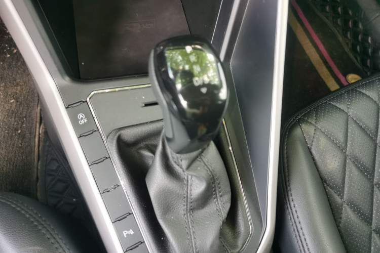 Used Volkswagen Polo 2019 Plus 1.5L Automatic Panoramic Enjoyment Edition Gear Lever