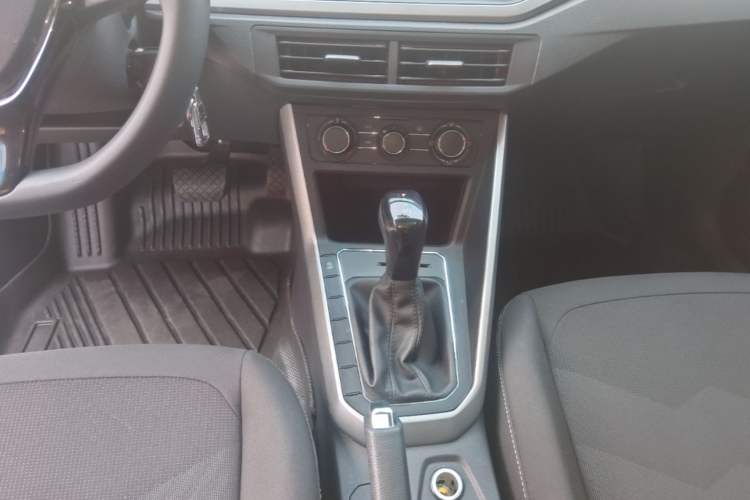 Used Volkswagen Polo 2019 Plus 1.5L Automatic Panoramic Enjoyment Edition Gear Lever