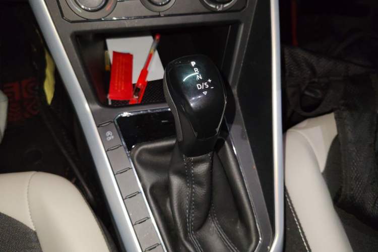 Used Volkswagen Polo 2019 Plus 1.5L Automatic Colorful Technology Edition Gear Lever