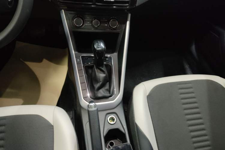 Used Volkswagen Polo 2019 Plus 1.5L Automatic Colorful Technology Edition Gear Lever