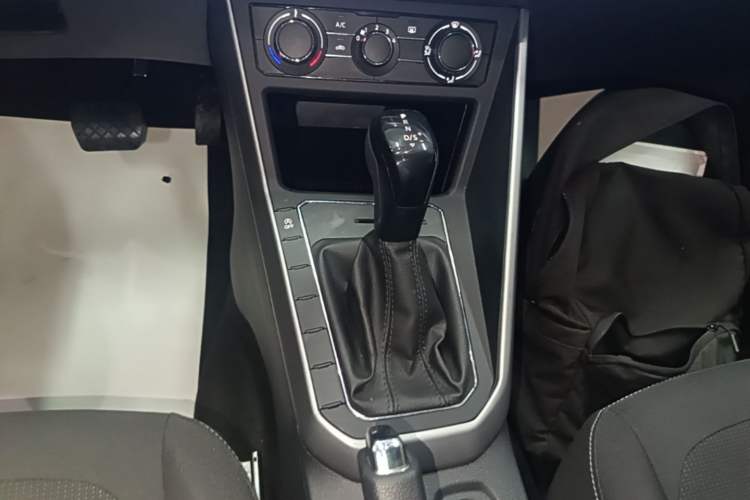 Used Volkswagen Polo 2019 Plus 1.5L Automatic Panoramic Enjoyment Edition Gear Lever