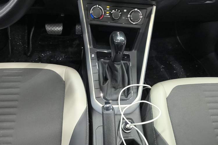 Used Volkswagen Polo 2019 Plus 1.5L Automatic Colorful Technology Edition Gear Lever