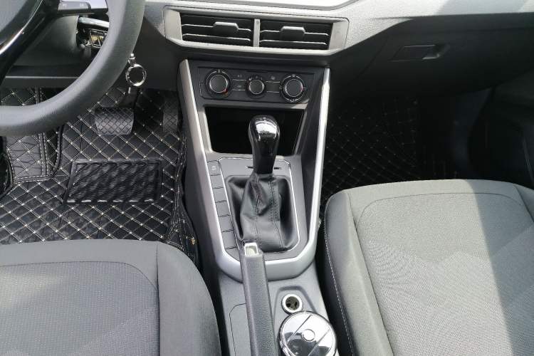 Used Volkswagen Polo 2019 Plus 1.5L Automatic Panoramic Enjoyment Edition Gear Lever