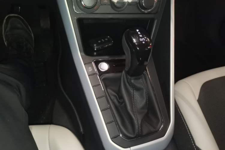 Used Volkswagen Polo 2019 Plus 1.5L Automatic Panoramic Enjoyment Edition Gear Lever