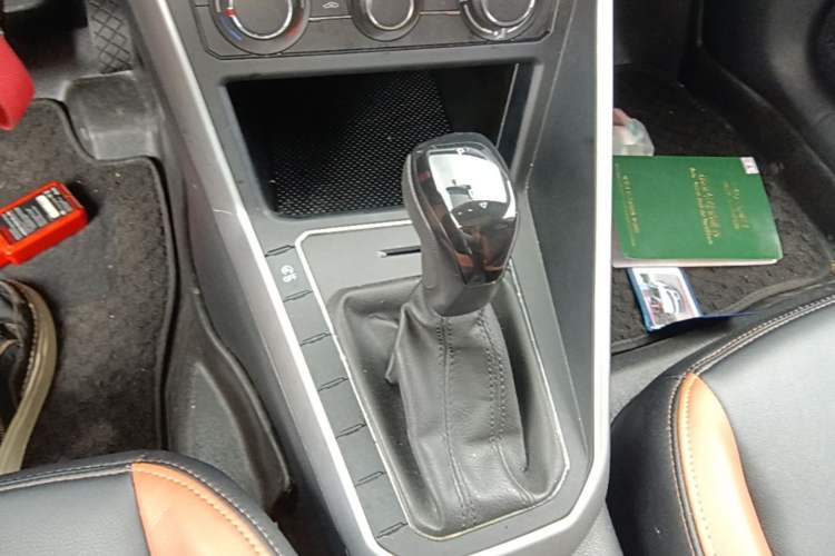 Used Volkswagen Polo 2019 Plus 1.5L Automatic Panoramic Enjoyment Edition Gear Lever