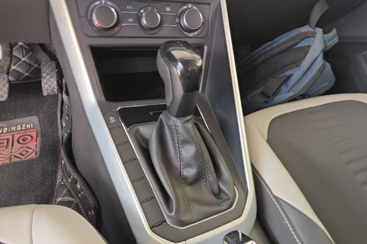 Used Volkswagen Polo 2019 Plus 1.5L Automatic Colorful Technology Edition Gear Lever