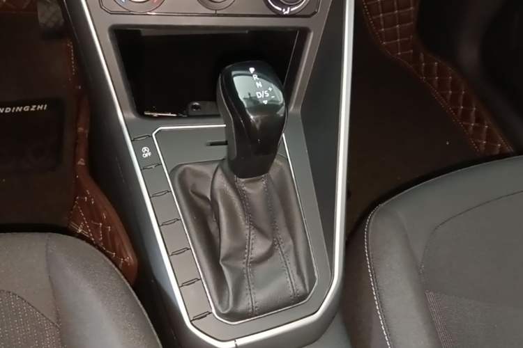 Used Volkswagen Polo 2019 Plus 1.5L Automatic Panoramic Enjoyment Edition Gear Lever